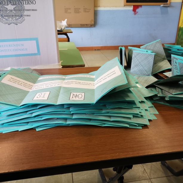 Oggi si vota per i cinque referendum sulla giustizia, Grugliasco e Chivasso scelgono il sindaco