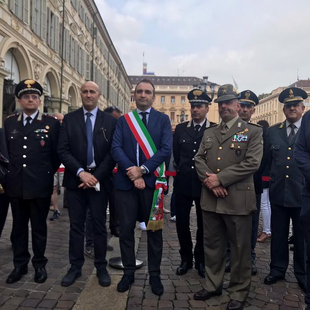 Piazza San Carlo, Torino ricorda le vittime del 3 giugno: “Non capiti mai più un tragedia simile” [FOTO e VIDEO]