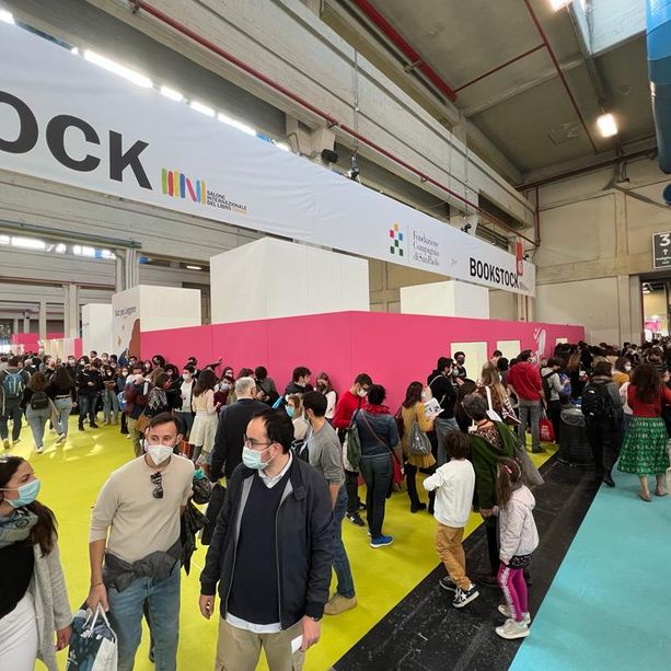 Salone del Libro: tra gli ospiti attesi di oggi Roberto Saviano, Roberto Vecchioni e Camihawke