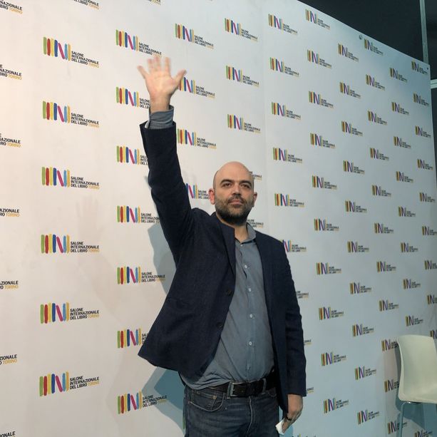 Saviano torna al Salone del Libro: “La mafia di chi ha paura? Di voi quando decidete di capire”