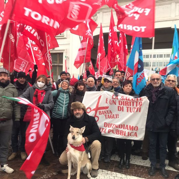 Sciopero generale, a Torino i sindacati stroncano la manovra: “Sbagliata e iniqua”