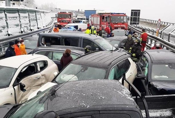 Maxi incidente sulla Torino-Bardonecchia, aperta un'inchiesta per omicidio stradale