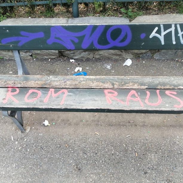 Svastiche e scritte contro gli ebrei ai giardini Sanctus: &quot;Gesto neo nazista e fascista&quot;