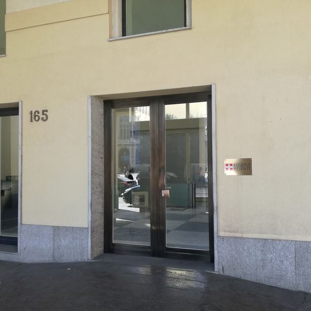 Scuole chiuse fino al 15 marzo, la Regione chiede al Governo 33 milioni per la didattica online