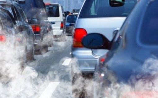 Lo smog resta alto, ancora semaforo rosso a Torino e cintura: arancione nelle altre zone
