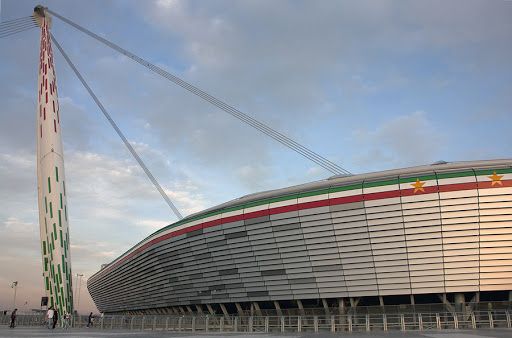 La Juve reagisce al -15. Ferrero: &quot;Un'ingiustizia. Ma risponderemo in tribunale e sul campo&quot;