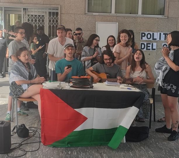 Mozione bocciata e l'occupazione al Politecnico continua: &quot;Il genocidio non si ferma, nemmeno noi&quot;
