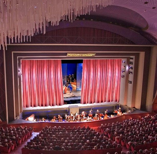 Il Teatro Regio riapre dopo la prima tranche dei lavori di ristrutturazione: in scena &quot;Il diario di Anna Frank&quot;