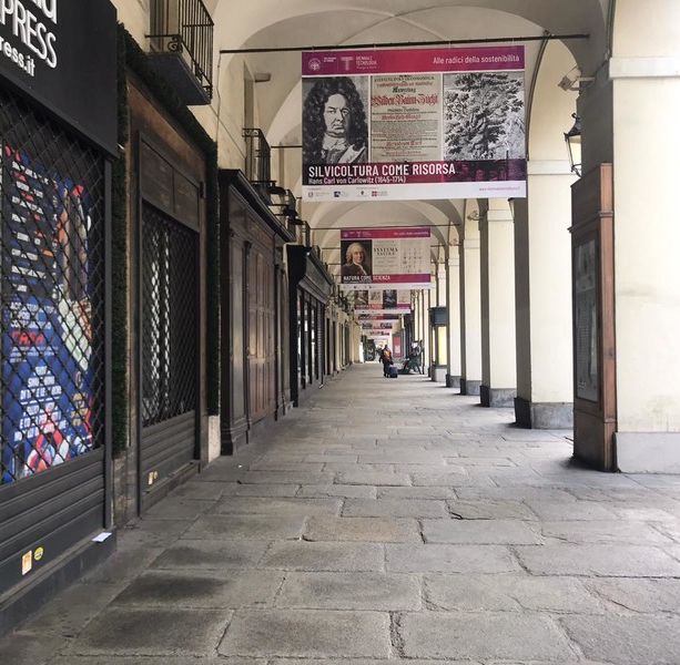 Piemonte in zona rossa da lunedì, scuole chiuse anche a Torino. Già da domani lo stop agli spostamenti verso le seconde case