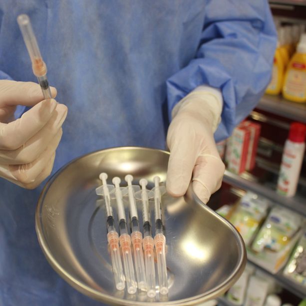 La campagna vaccinale “non decolla” nelle farmacie comunali: appena 100 le dosi somministrate