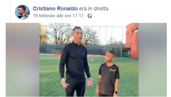 (VIDEO) CR7 AL CIT TURIN - &quot;Vieni ragazzo, facciamo due palleggi... ?&quot;