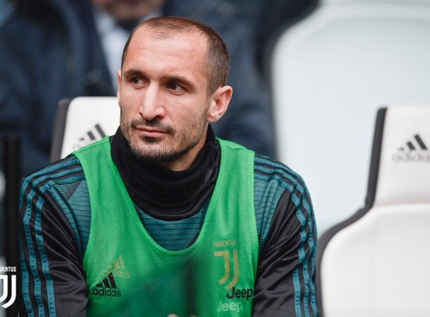 Qui Juve, ritorno al successo, rientro di Chiellini e vetta solitaria: questa la domenica bianconera