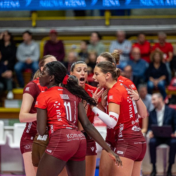 FOTO E VIDEO. Farfalle in ottovolante: la Uyba supera Perugia e resta al 5° posto