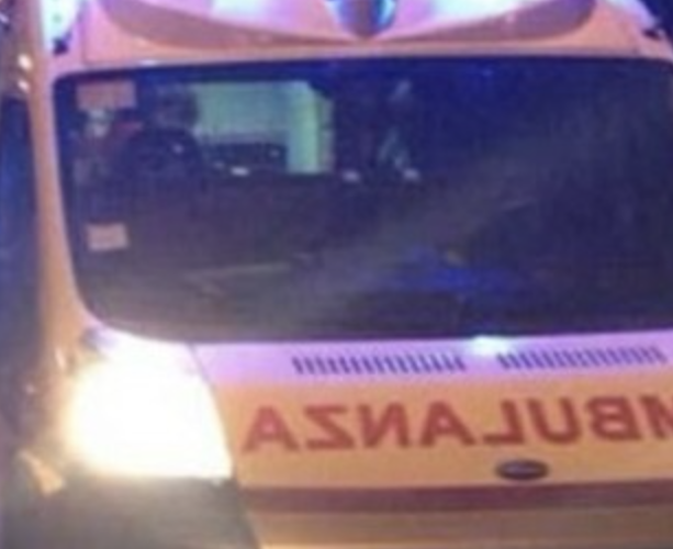 Incidente nella notte, quattro giovani soccorsi a Cassano Magnago. Sedicenne investita all'alba a Vedano Olona