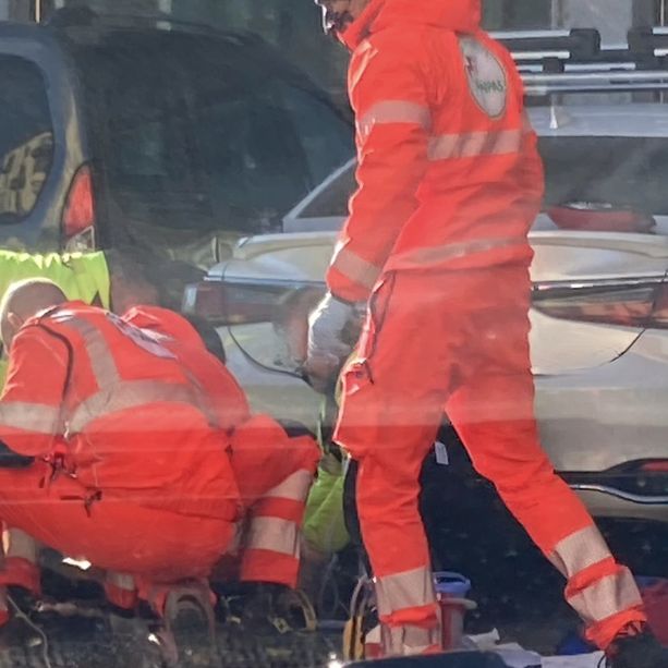 Pedone investito in via Carcano a Varese: è in gravi condizioni