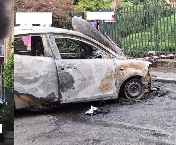 Due vetture a fuoco, paura nel cuore di Busto