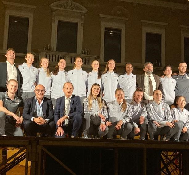 La Uyba nel cuore della città. E Busto risponde