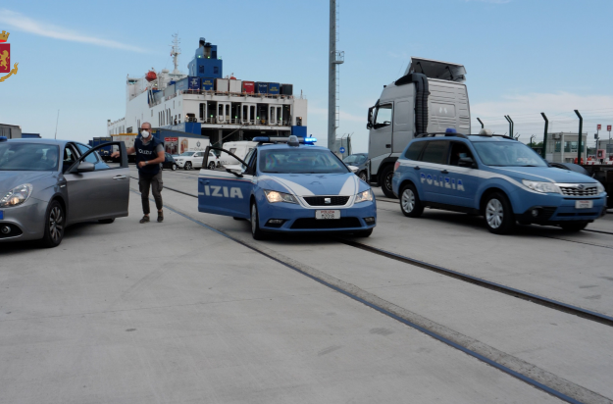 Trafficanti di eroina dalla Turchia all'Italia, una succursale della banda scoperta nel Varesotto: quattro arresti in provincia