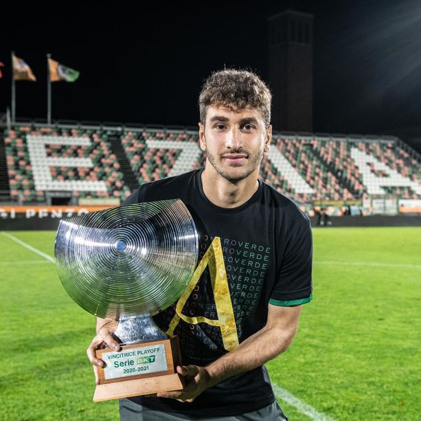 Domenico Rossi porta Sacconago in serie A