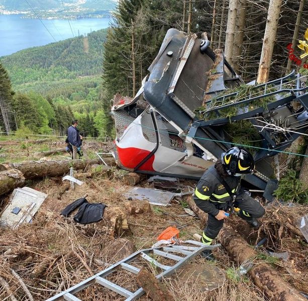 Tragedia sul Mottarone, partiti gli accertamenti su cellulari e computer sequestrati