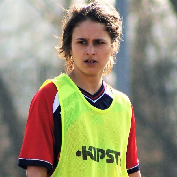 «Noemi, balla lassù e fai altri gol». L'omaggio delle compagne e delle avversarie