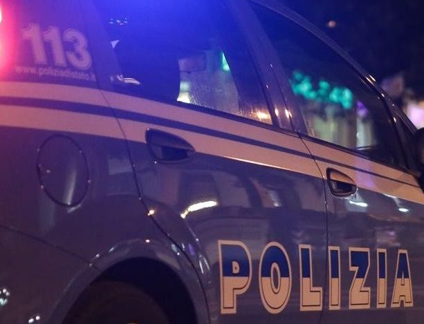 Varese, avvicinata e molestata da un ragazzo: paura per una giovane donna in pieno centro