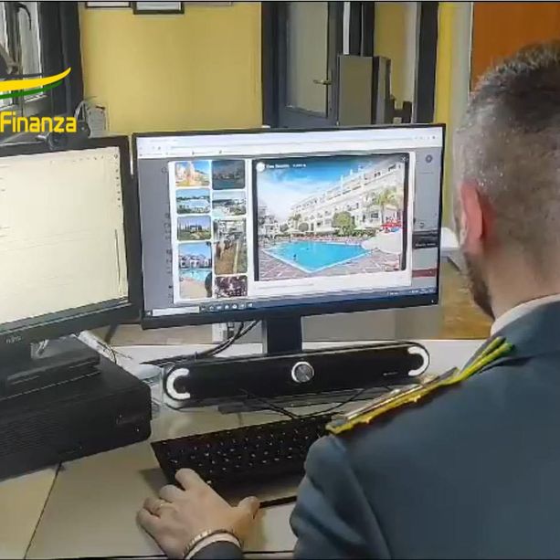Lasciava a piedi i vacanzieri, amministratore di tour operator online arrestato per bancarotta