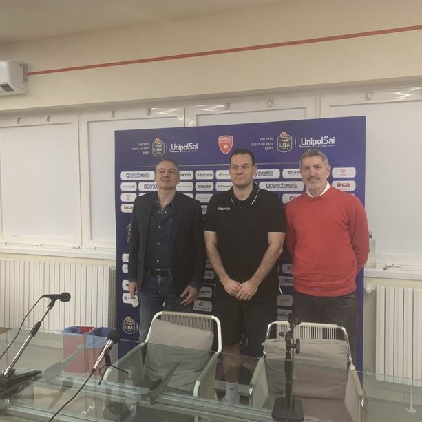 Roijakkers, il &quot;tecnico&quot;: «Siamo i peggiori in difesa, ora si cambia. Se non credessi nella salvezza non sarei qui»