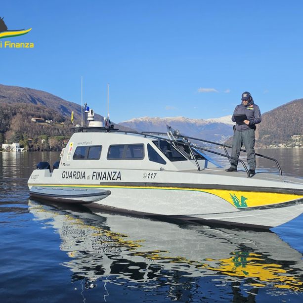 Mezzo milione di tributi locali evasi scoperti dalla Guardia di Finanza sul lago di Comabbio
