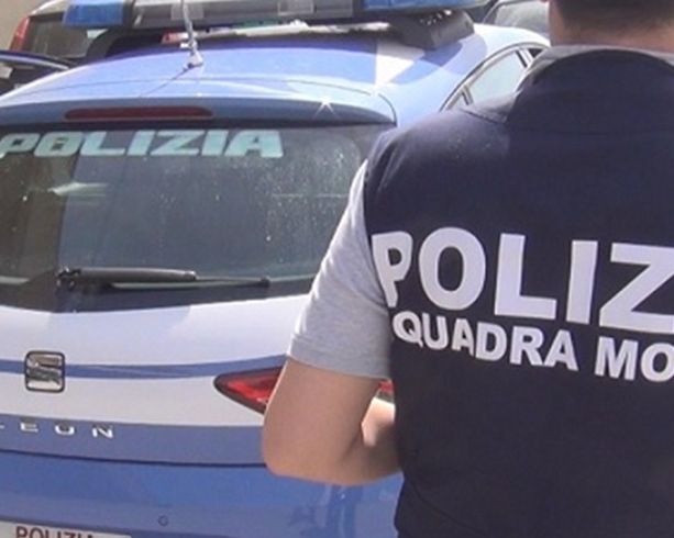 Aggrediscono e derubano una donna, coppia di rapinatori in trasferta presi in centro a Varese