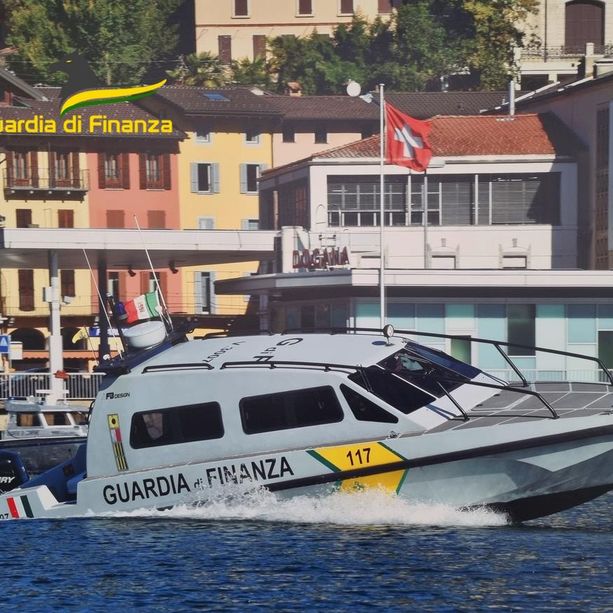 Quattro barche &quot;illegali&quot; nel lago Ceresio, scatta il sequestro da parte della Finanza