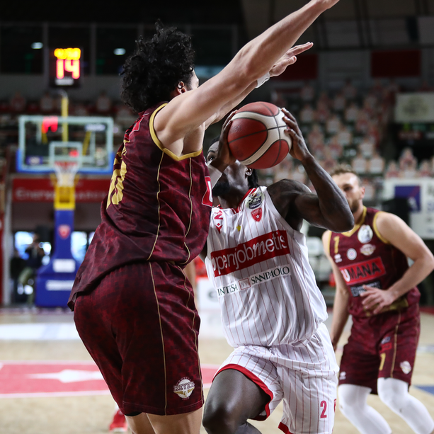 Varese, una partita da grande. Ma i 2 punti vanno a Venezia