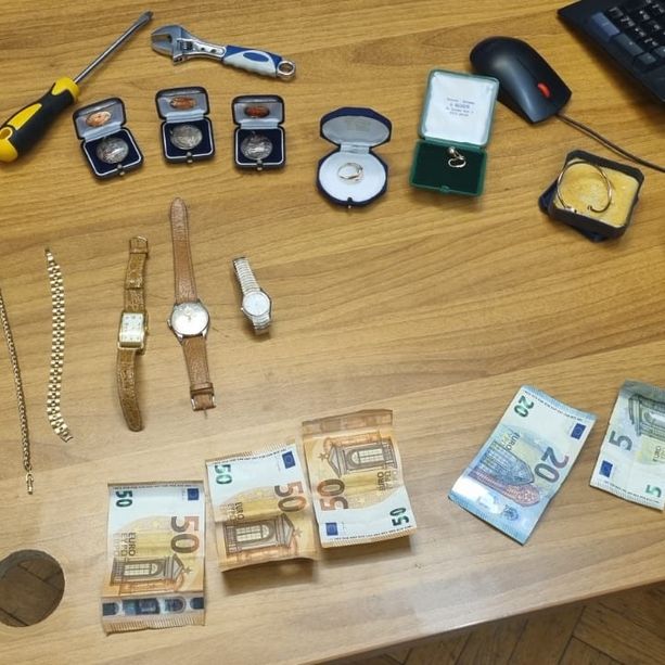 La baby ladre ancora in azione a Busto: le due nomadi di 12 e 10 anni fermate dalla polizia con addosso il bottino di un furto