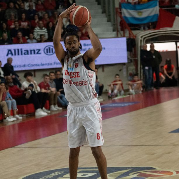 FLASH - Pallacanestro Varese, la penalizzazione scende da 16 a 11 punti