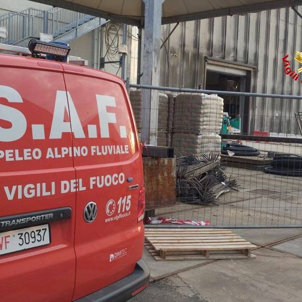 Incidente sul lavoro a Daverio, operaio colpito alla testa da un oggetto: è in gravi condizioni