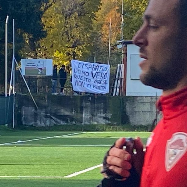&quot;Disabato uomo vero, questo Varese non ti merita&quot;: la gente vera del vero Varese sostiene il capitano