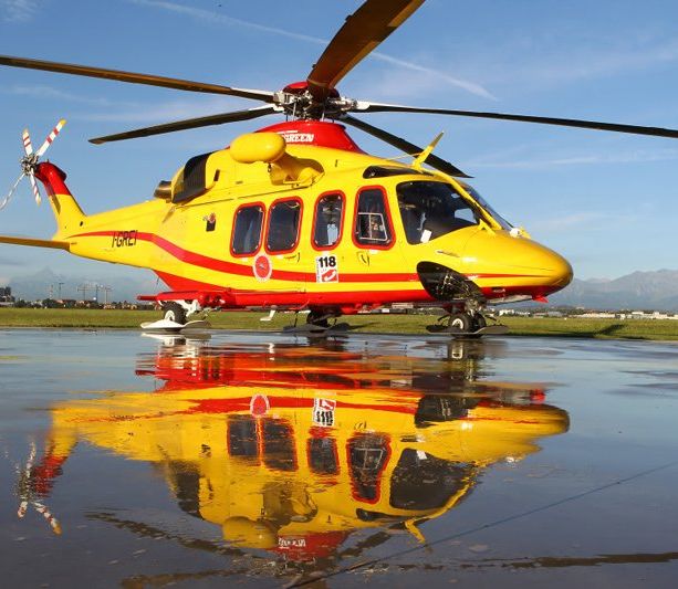 Si tuffa nel fiume alla Maddalena a Somma Lombardo e non riemerge: 38enne ripescato dai soccorritori in condizioni gravissime