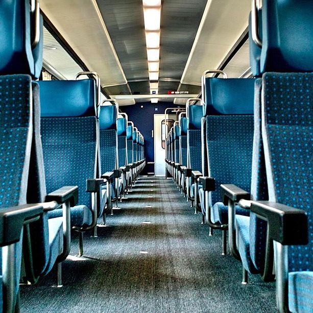 Violenza sessuale sul treno e in stazione: chieste le condanne per i due imputati
