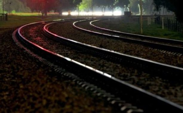Tragedia a Somma Lombardo, uomo muore travolto da un treno