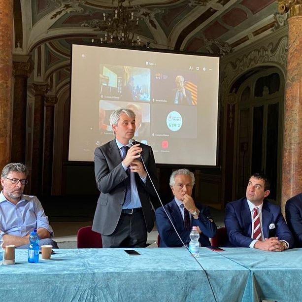 VIDEO. Galimberti a Bianchi: «Quella sull'ex Caserma è una boutade. E se non lo fosse, alcuni non sarebbero all'altezza...»