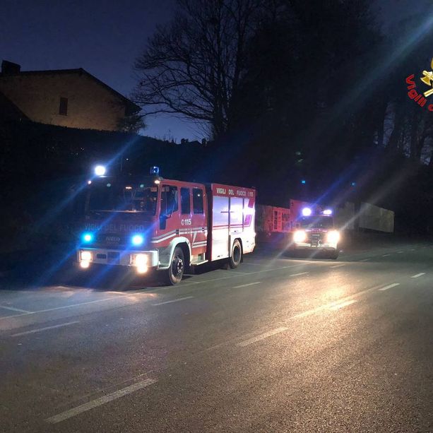 Paura a Marchirolo, in fiamme il bosco in località San Pietro