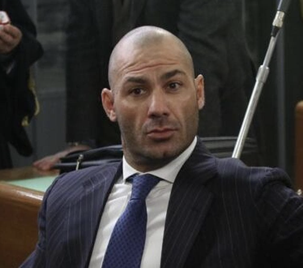 Reddito di cittadinanza, il figlio del Senatur Riccardo Bossi indagato per truffa