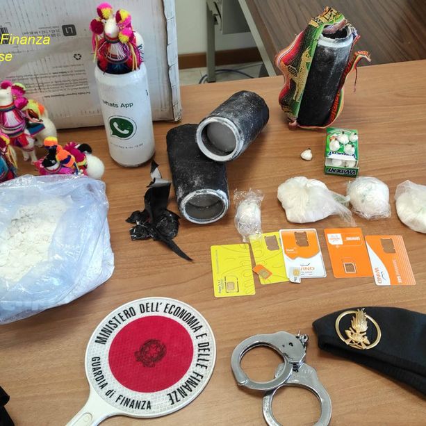 Dal Brasile, via Malpensa per arrivare in Trentino. La Guardia di Finanza blocca traffico internazionale di droga