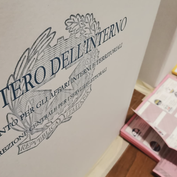 IN DIRETTA. Elezioni, gli exit poll danno il centrodestra tra il 43% e il 47%, centrosinistra tra il 25% e il 29%. Primo partito FdI al 25%