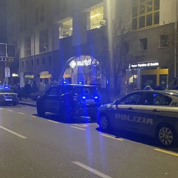 Luino, pretende una pizza gratis e aggredisce il pizzaiolo: arrestato