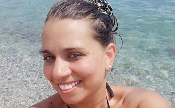 Lacrime per Valentina: «Nessuna avrebbe dovuto portarci via i tuoi occhi e il tuo sorriso»