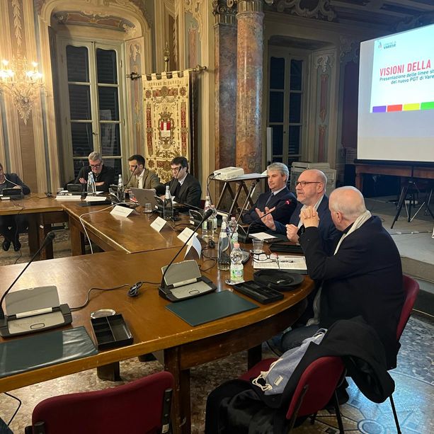 La Varese del futuro parte da cinque &quot;immagini&quot; e da duecento persone