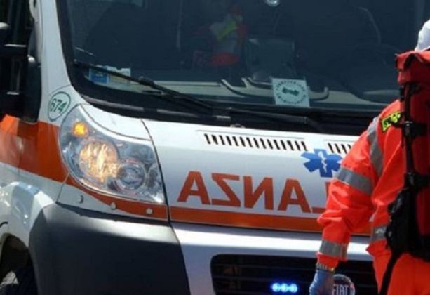 Scontro tra un'auto e una moto a Fagnano Olona: ferito un uomo di 52 anni