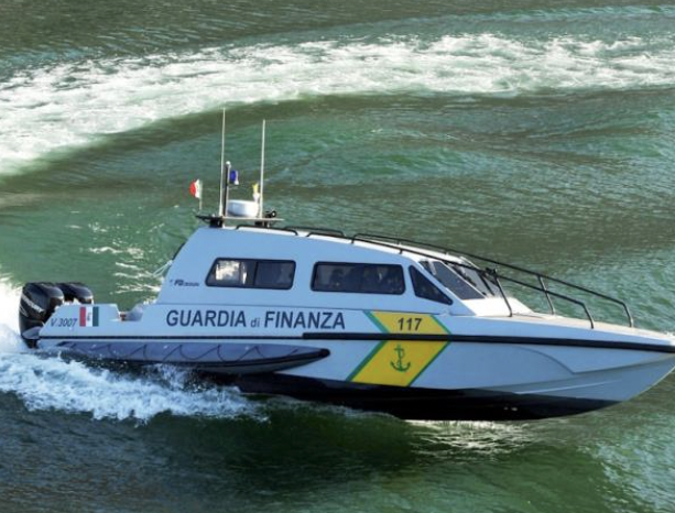 Canoni demaniali evasi e Imu non pagata: illeciti scoperti dalla Finanza sul Ceresio e sul lago di Monate