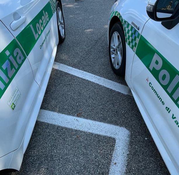 Donna investita da una moto in via Magenta a Varese: è grave